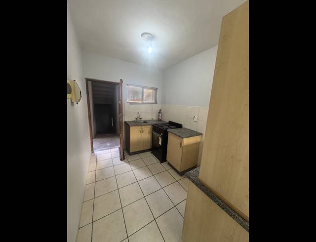 2 BEDROOM FLAT RENTED IN RICHEM